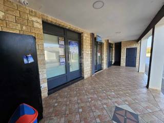 Residential-commercial property, Sale, Vir, Vir