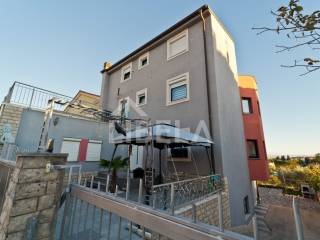 House with apartments, Sale, Pula, Pula