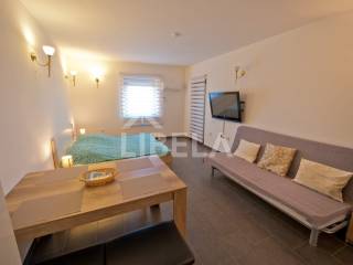 House with apartments, Sale, Pula, Pula