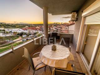 House with apartments, Sale, Pula, Pula
