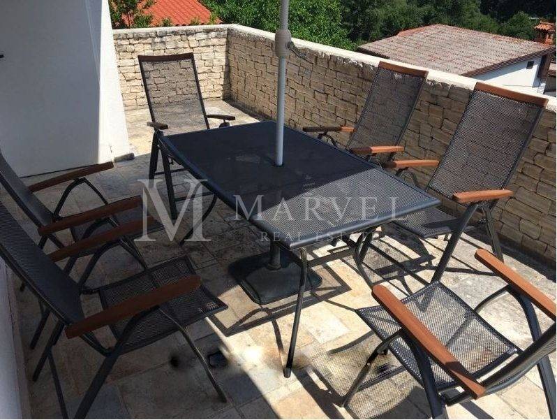 Apartman s okucnicom, Prodaja, Omisalj, Njivice
