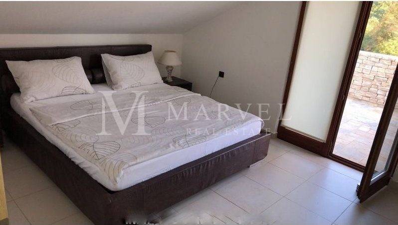 Apartman s okucnicom, Prodaja, Omisalj, Njivice