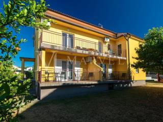 Samostojeca kuca, Prodaja, Omisalj, Njivice