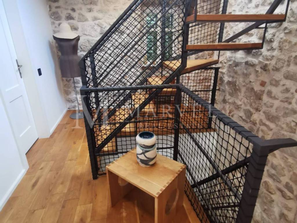 Kamena kuca, Prodaja, Krk, Krk