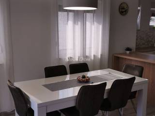 Luksuzni apartman, Prodaja, Vir, Vir