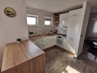 Luksuzni apartman, Prodaja, Vir, Vir