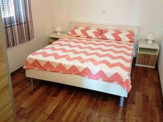 House with apartments, Sale, Vir, Vir