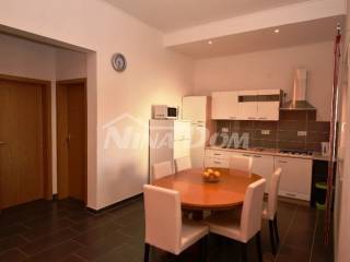 House with apartments, Sale, Vir, Vir