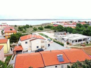 House with apartments, Sale, Vir, Vir