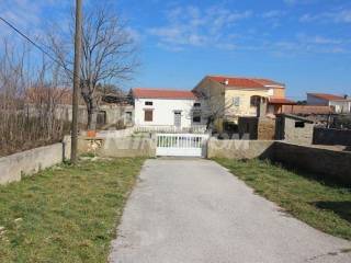 Stone house, Sale, Vir, Vir