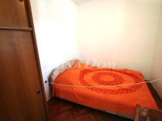 Kamena kuca, Prodaja, Vir, Vir