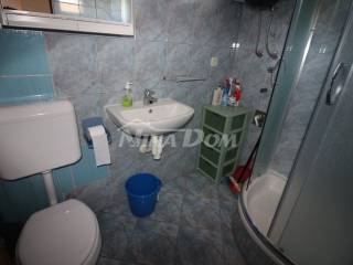 House with apartments, Sale, Vir, Vir