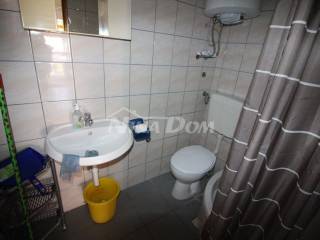 House with apartments, Sale, Vir, Vir