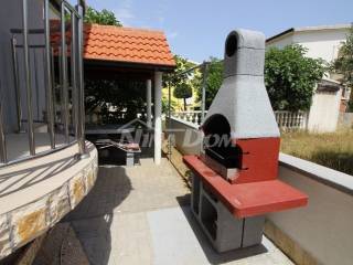 House with apartments, Sale, Vir, Vir