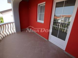 House with apartments, Sale, Vir, Vir