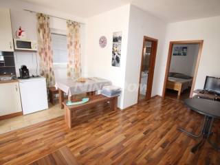 House with apartments, Sale, Vir, Vir