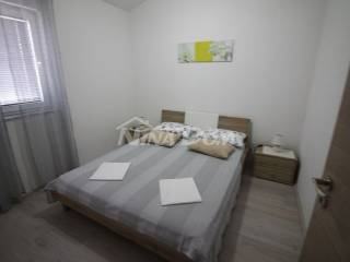 House with apartments, Sale, Vir, Vir