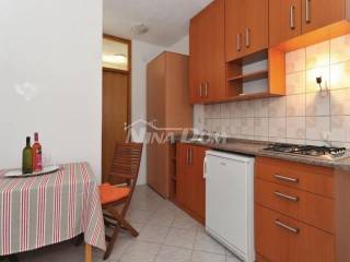 House with apartments, Sale, Vir, Vir