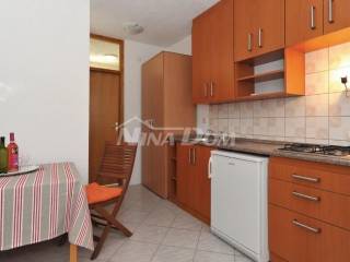 House with apartments, Sale, Vir, Vir