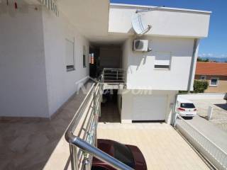 House with apartments, Sale, Vir, Vir