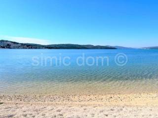 Apartment by the sea, Sale, Okrug, Okrug Gornji