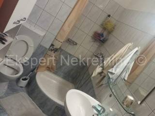 Flat in a building, Sale, Solin, Japirko