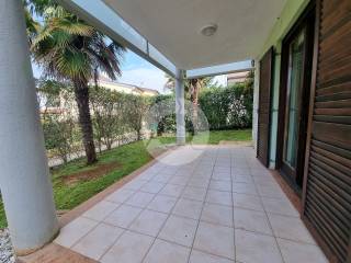 House by the sea, Sale, Novigrad, Novigrad