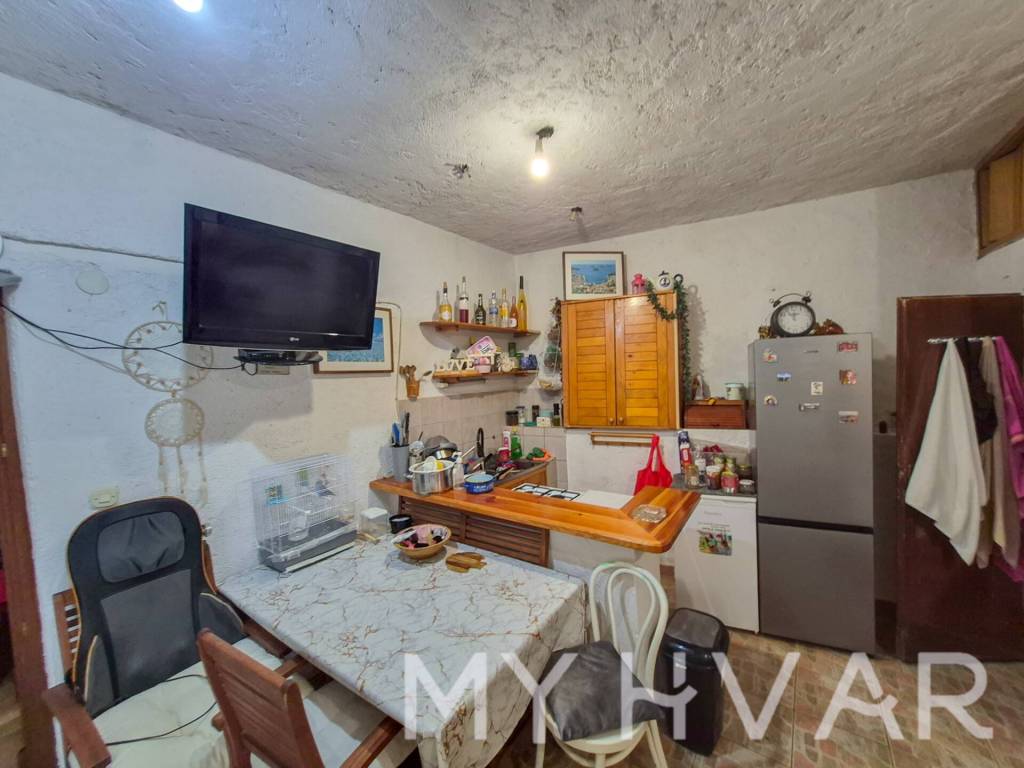 Hvar, Hvar