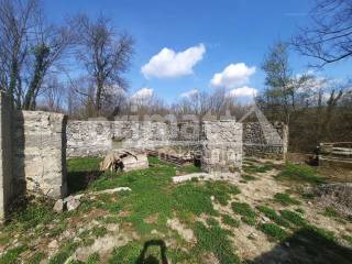 Ruin, Sale, Ogulin, Desmerice