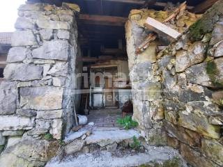Ruin, Sale, Ogulin, Desmerice