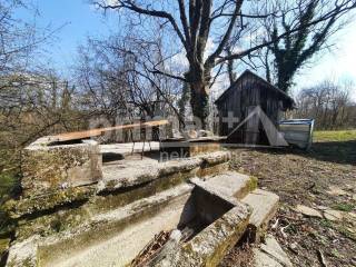 Ruin, Sale, Ogulin, Desmerice