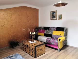 Flat in a building, Rent, Lovran, Lovran