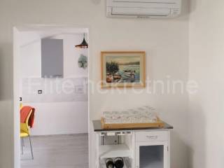 Flat in a building, Rent, Lovran, Lovran