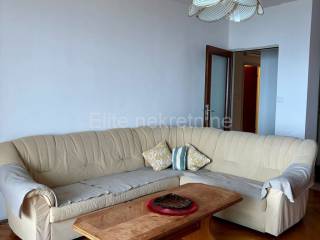 Flat in a building, Rent, Rijeka, Zapad