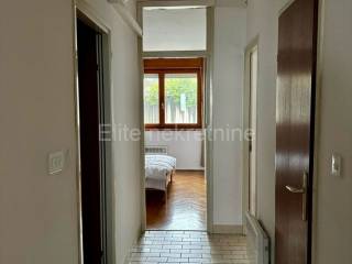 Flat in a building, Rent, Rijeka, Zapad