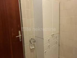 Flat in a building, Rent, Rijeka, Zapad