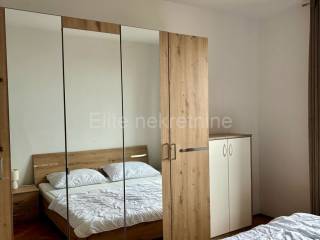 Flat in a building, Rent, Rijeka, Zapad