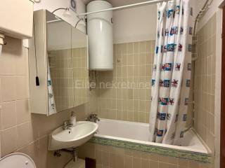 Flat in a building, Rent, Rijeka, Zapad