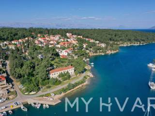Jelsa, Vrboska