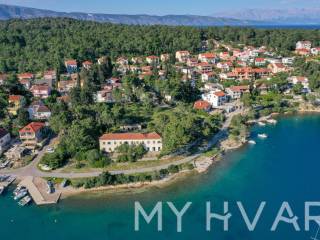 Jelsa, Vrboska