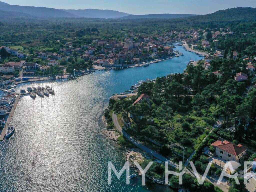 Jelsa, Vrboska