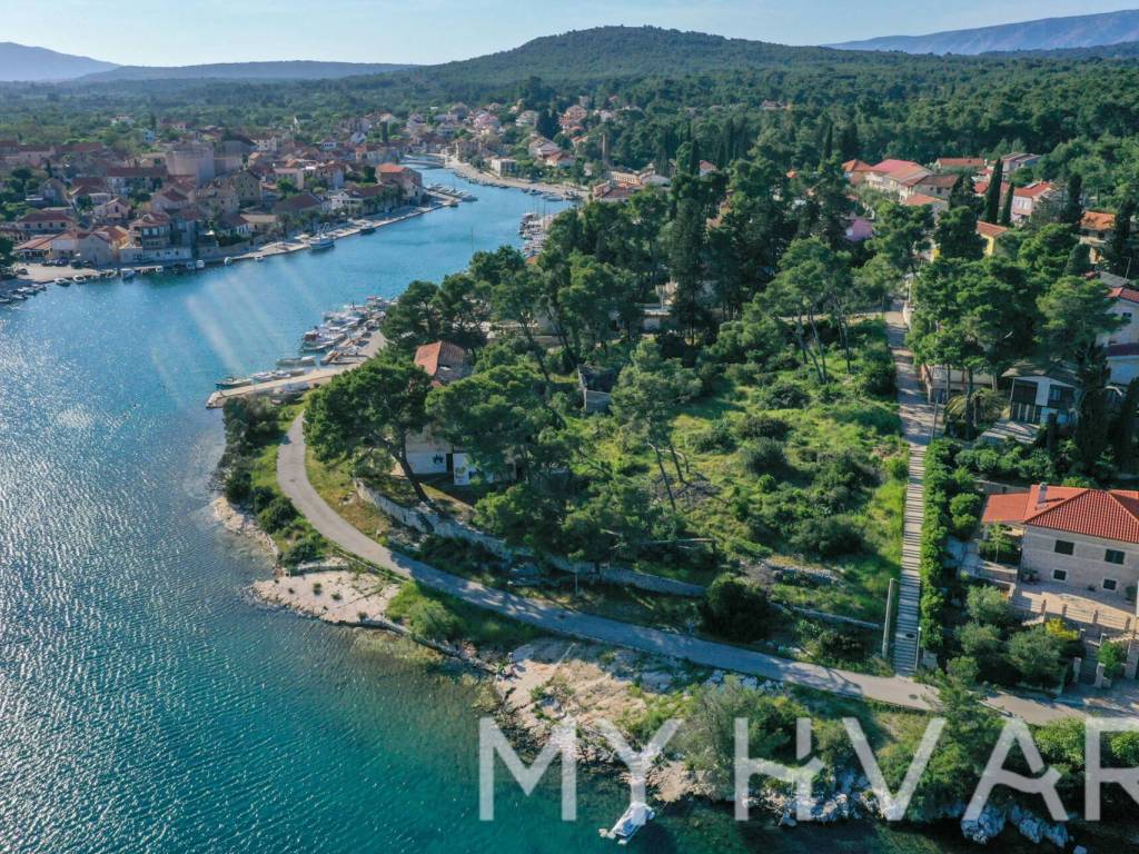Jelsa, Vrboska