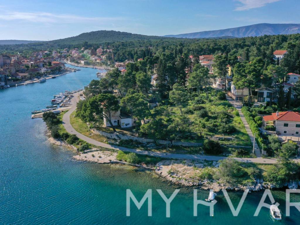 Jelsa, Vrboska