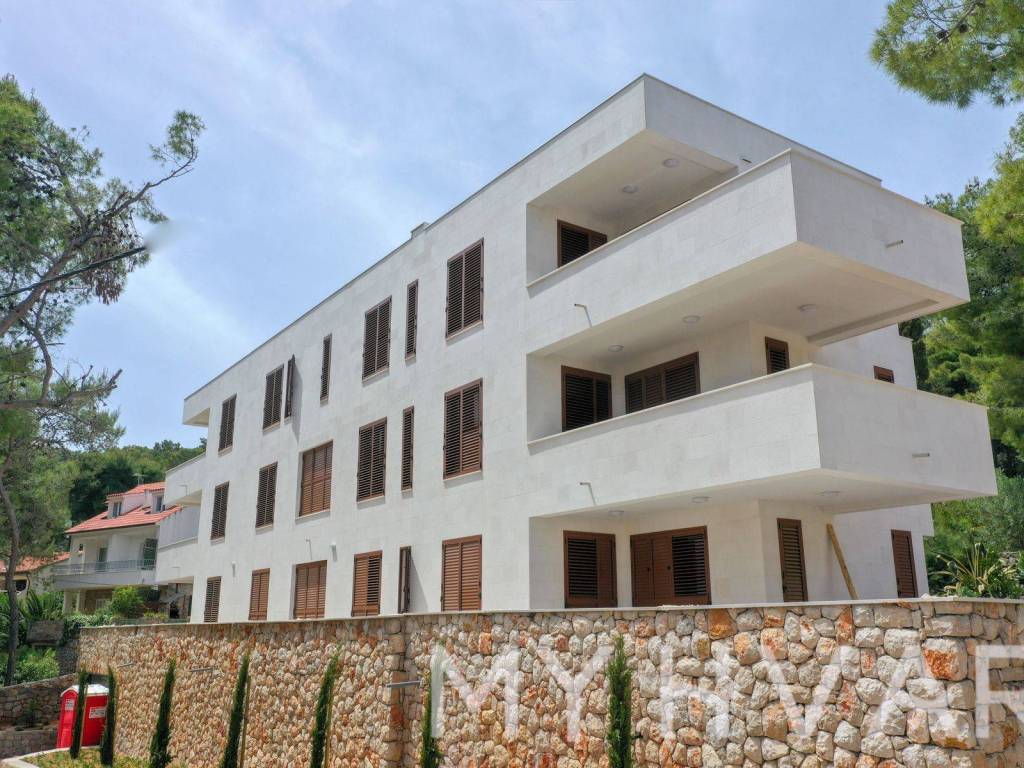 Apartmanska kuca, Prodaja, Jelsa, Jelsa