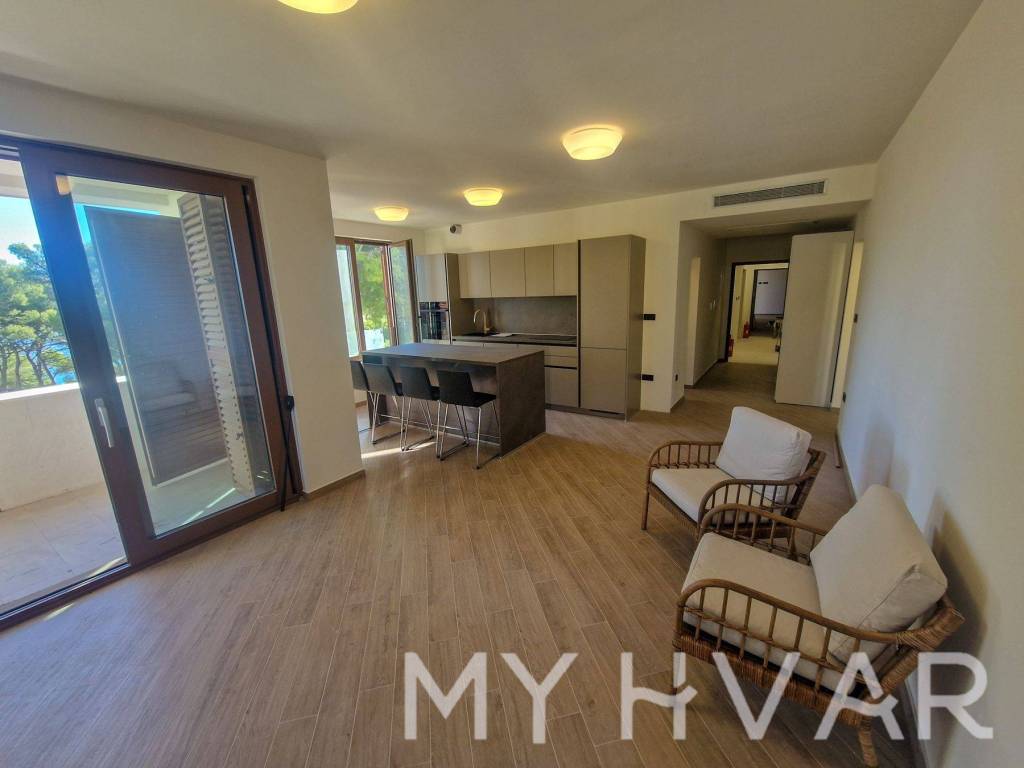 Apartmanska kuca, Prodaja, Jelsa, Jelsa