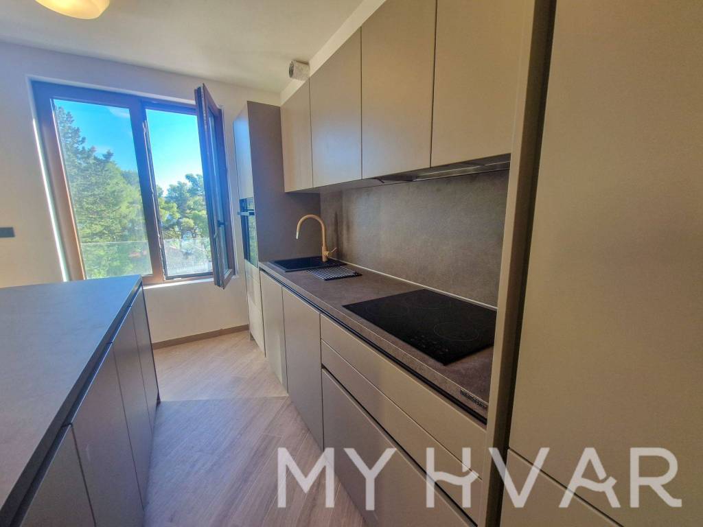 Apartmanska kuca, Prodaja, Jelsa, Jelsa