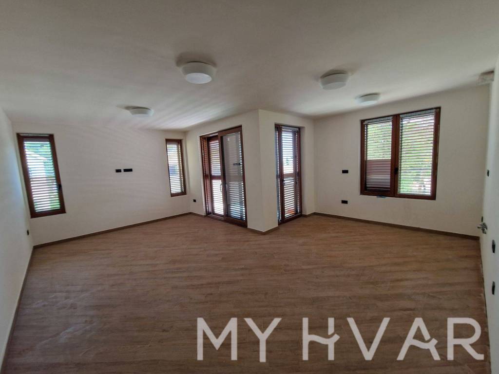 Apartmanska kuca, Prodaja, Jelsa, Jelsa