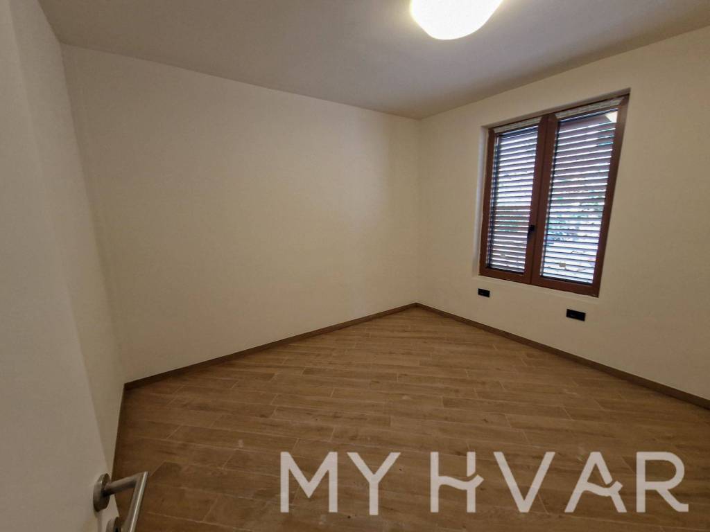 Apartmanska kuca, Prodaja, Jelsa, Jelsa