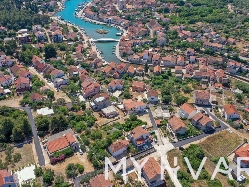 Gradjevinsko zemljiste, Prodaja, Jelsa, Pitve