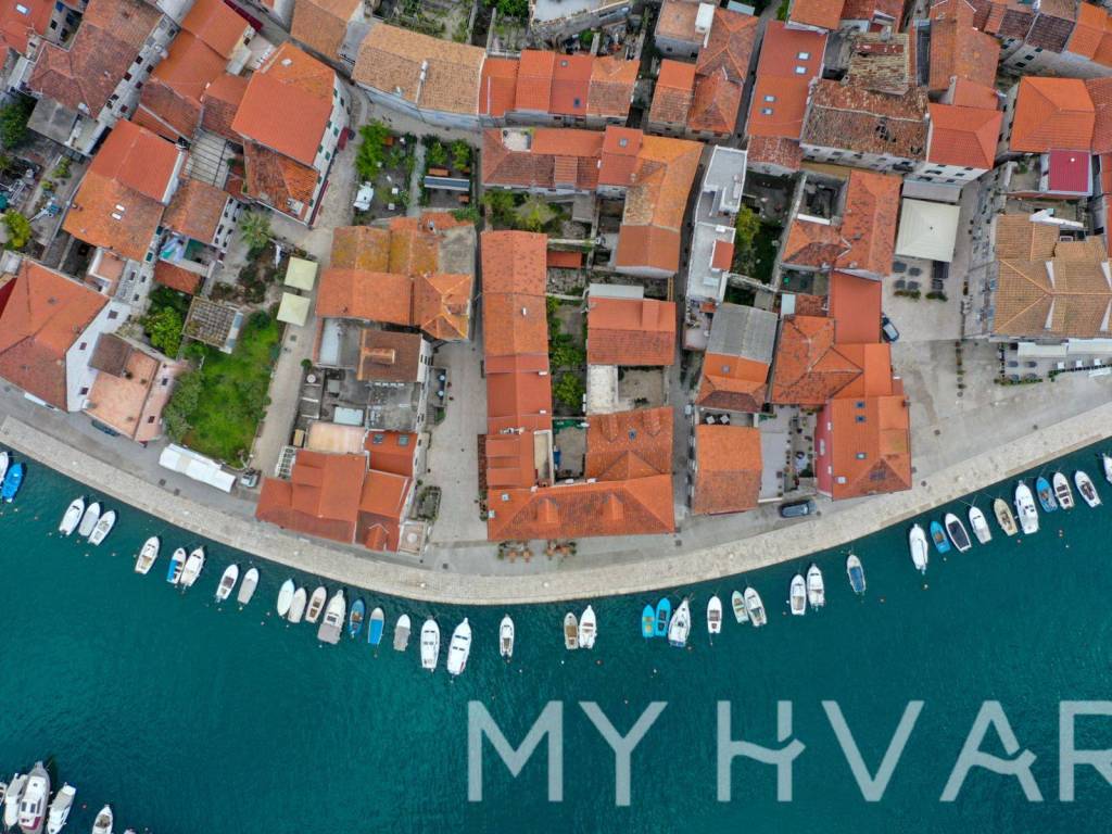 Kamena kuca, Prodaja, Stari grad, Stari Grad